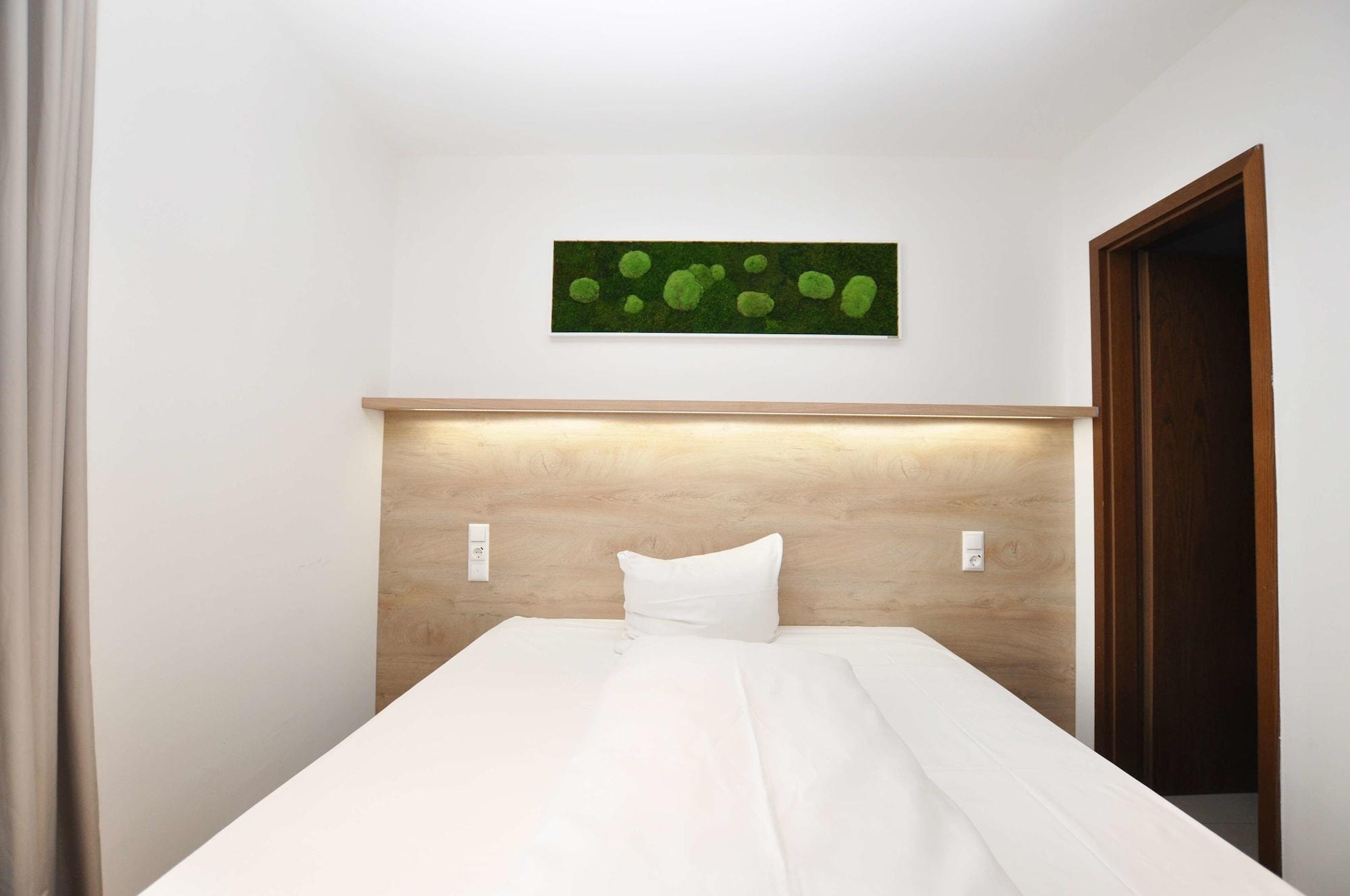 Hotel Perlach Allee By Blattl Munique Exterior foto