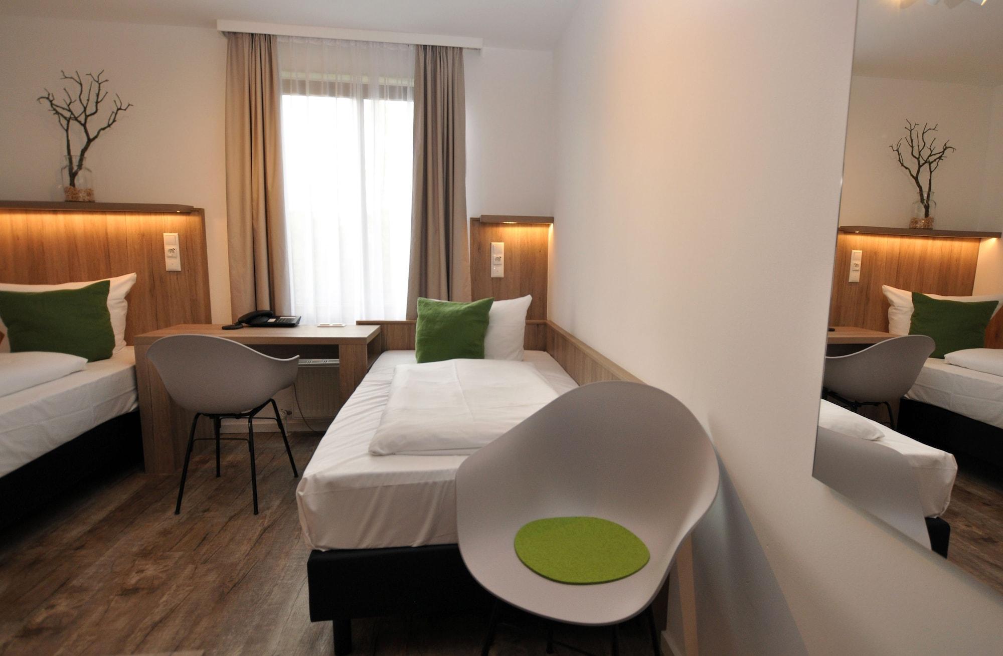 Hotel Perlach Allee By Blattl Munique Exterior foto