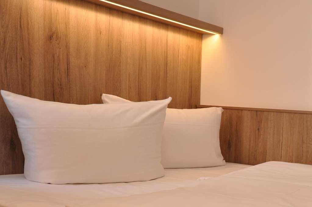 Hotel Perlach Allee By Blattl Munique Quarto foto